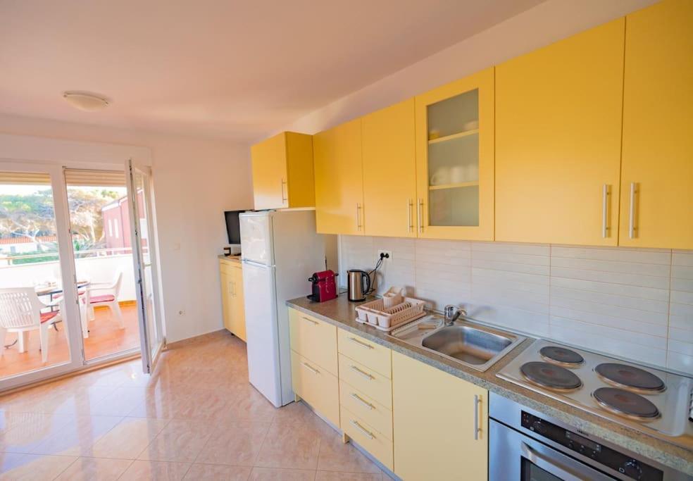 Apartment Vito, Pag Island ปอฟเลียนา ภายนอก รูปภาพ