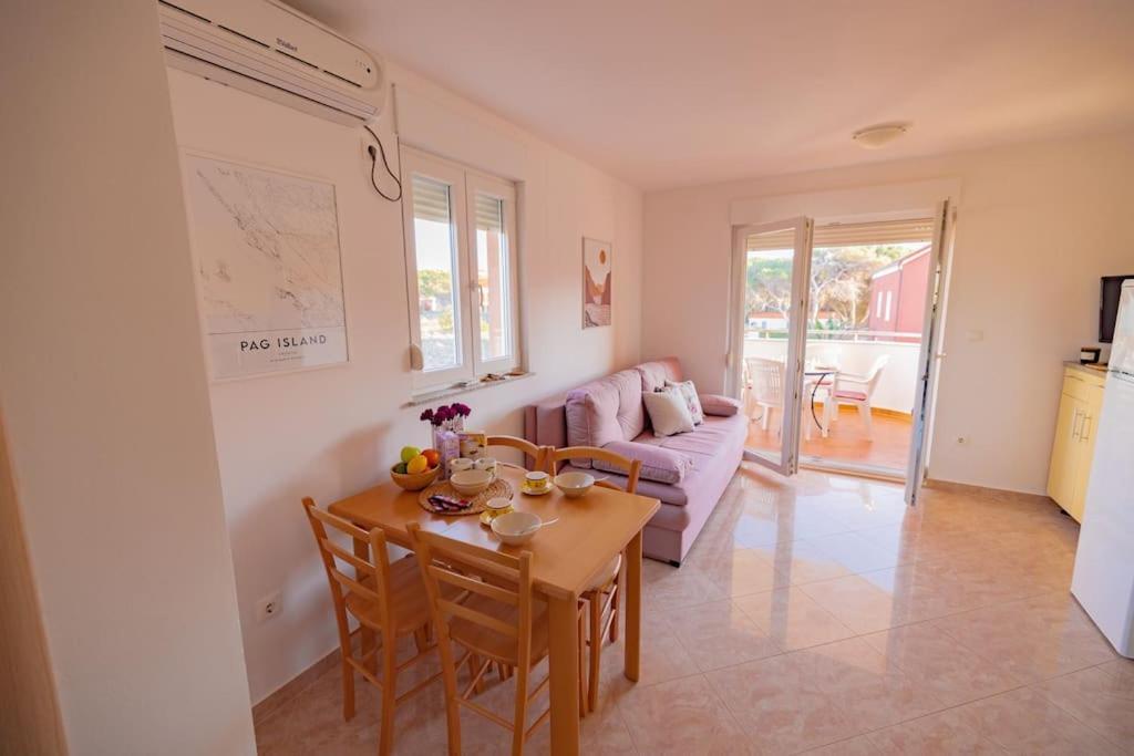 Apartment Vito, Pag Island ปอฟเลียนา ภายนอก รูปภาพ