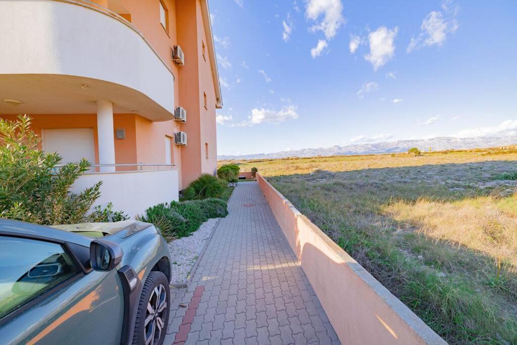 Apartment Vito, Pag Island ปอฟเลียนา ภายนอก รูปภาพ
